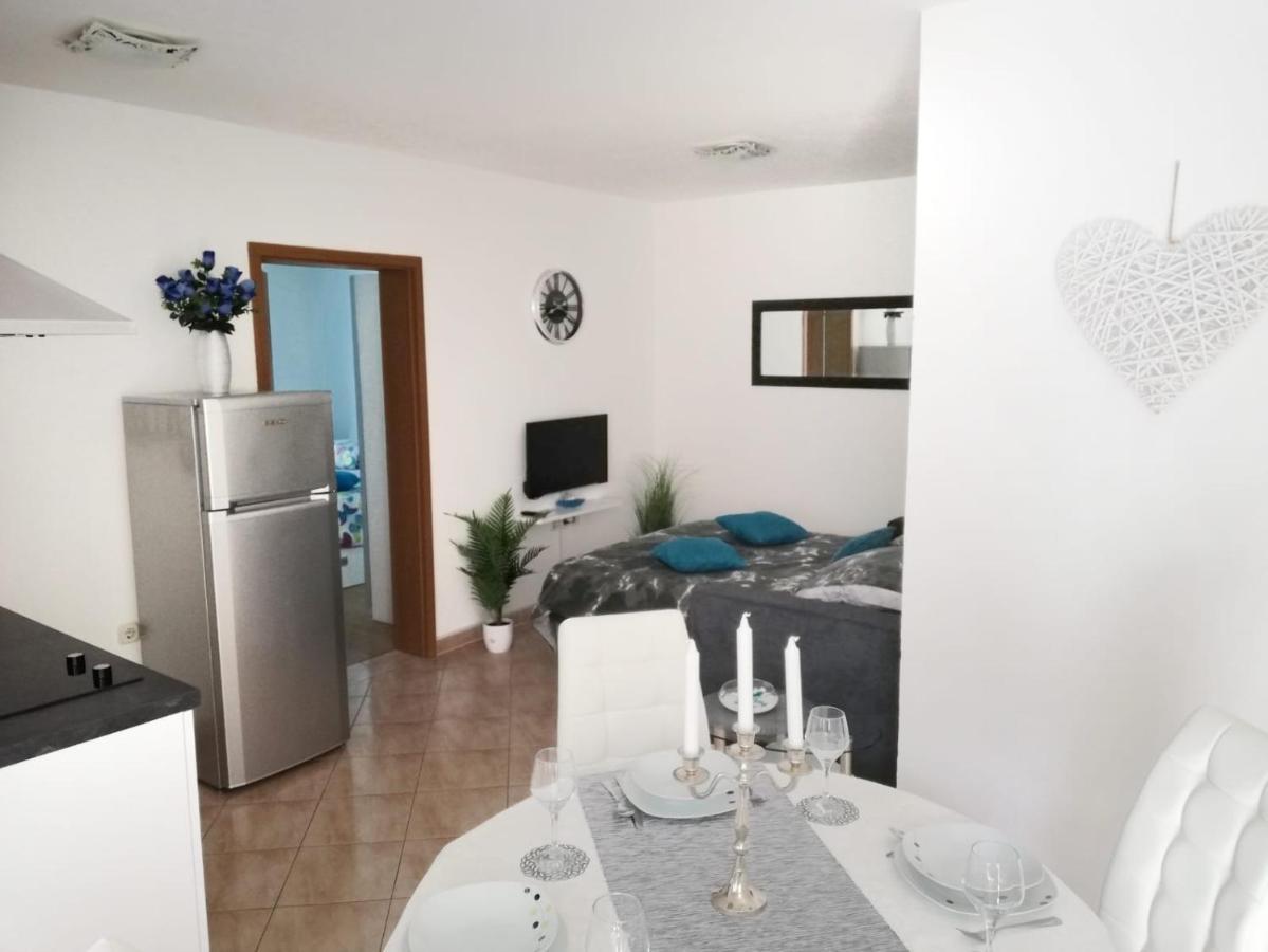 Apartment Toni With Private Parking Zadar Exterior foto